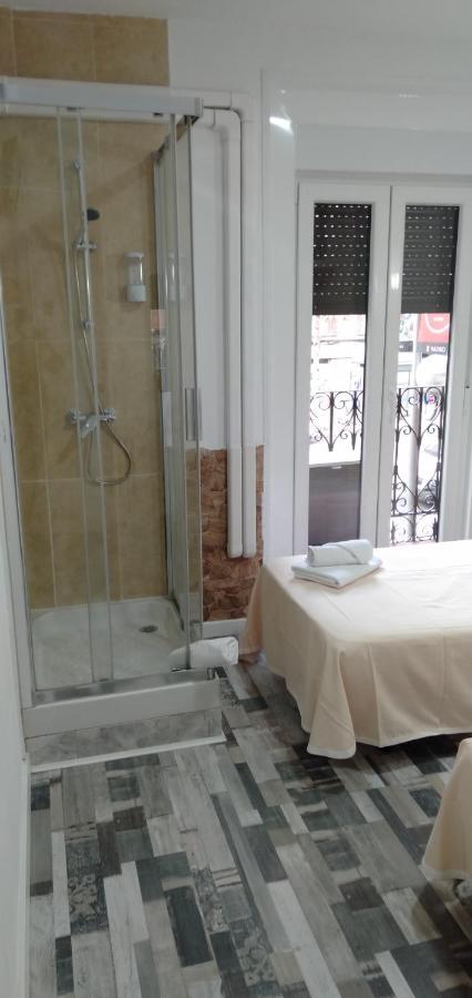 Hostal Noche Y Dia Madrid Ngoại thất bức ảnh