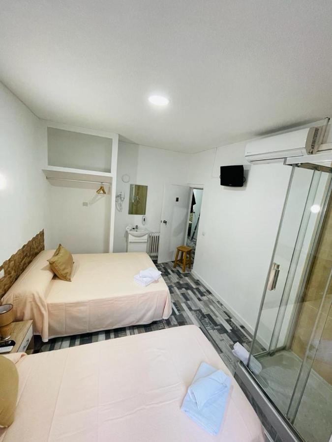 Hostal Noche Y Dia Madrid Ngoại thất bức ảnh