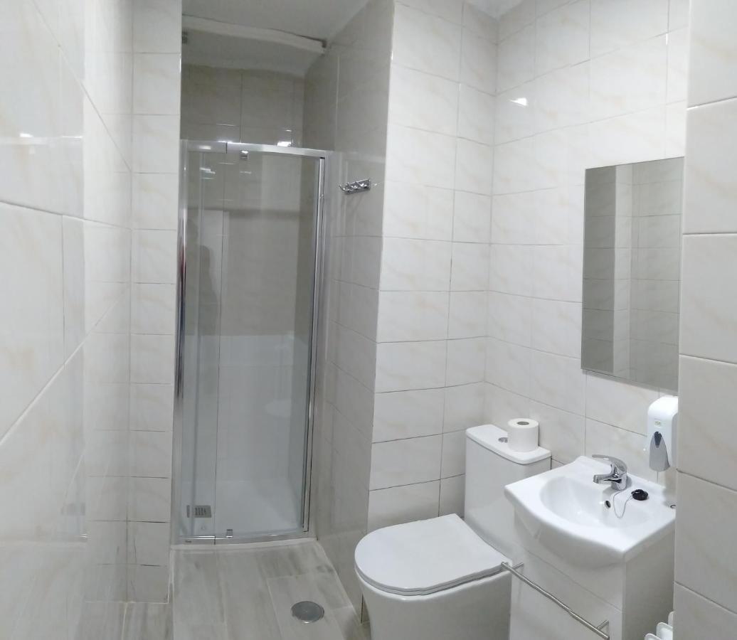 Hostal Noche Y Dia Madrid Ngoại thất bức ảnh